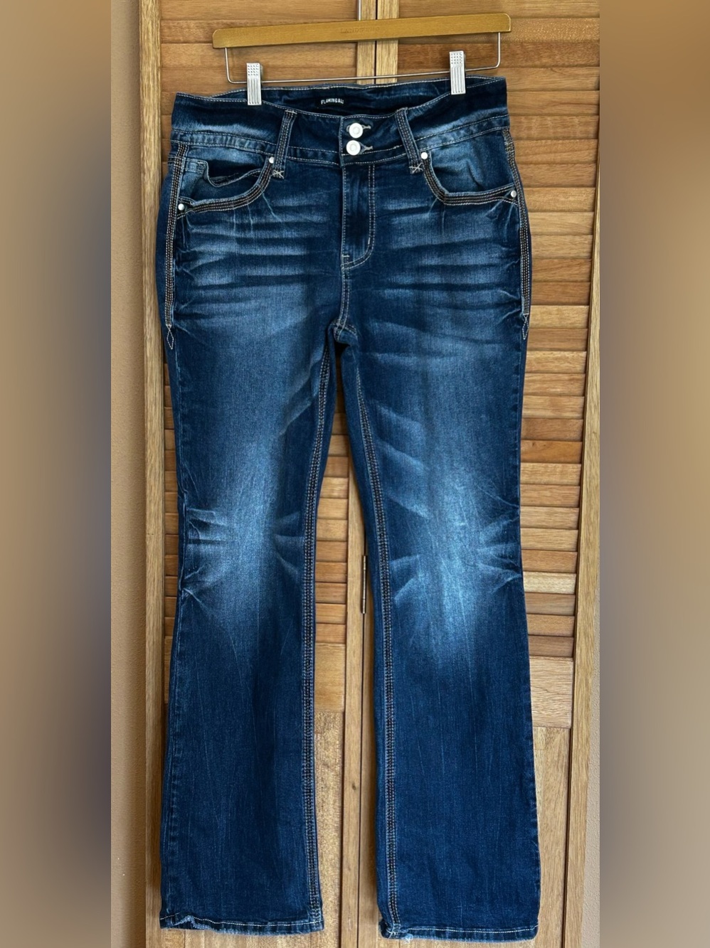 Flamingals Womens size XL double button Midrise stretch bootcut blue jeans